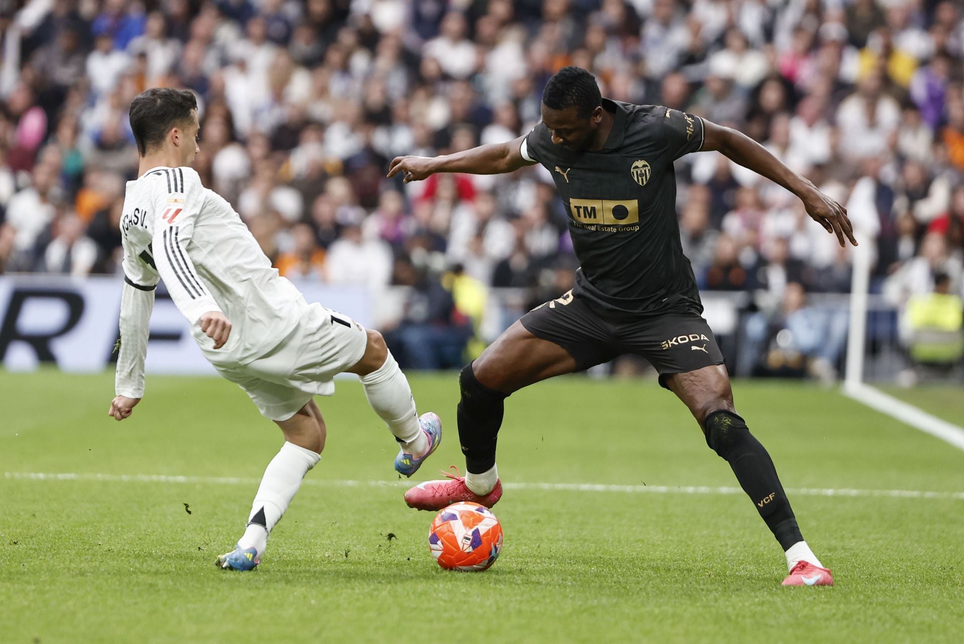 FOTOS | Real Madrid - Valencia CF, partido de alta tensión