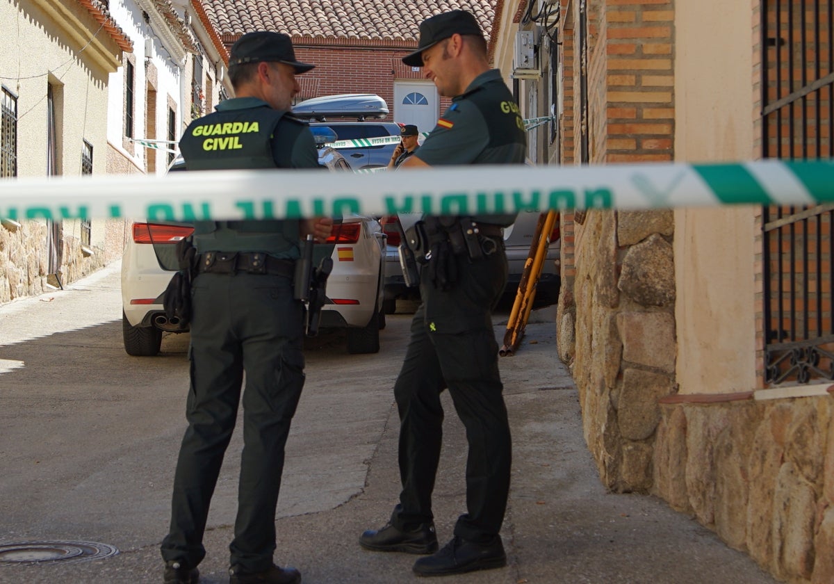 Dos guardias civiles en una imagen de archivo.