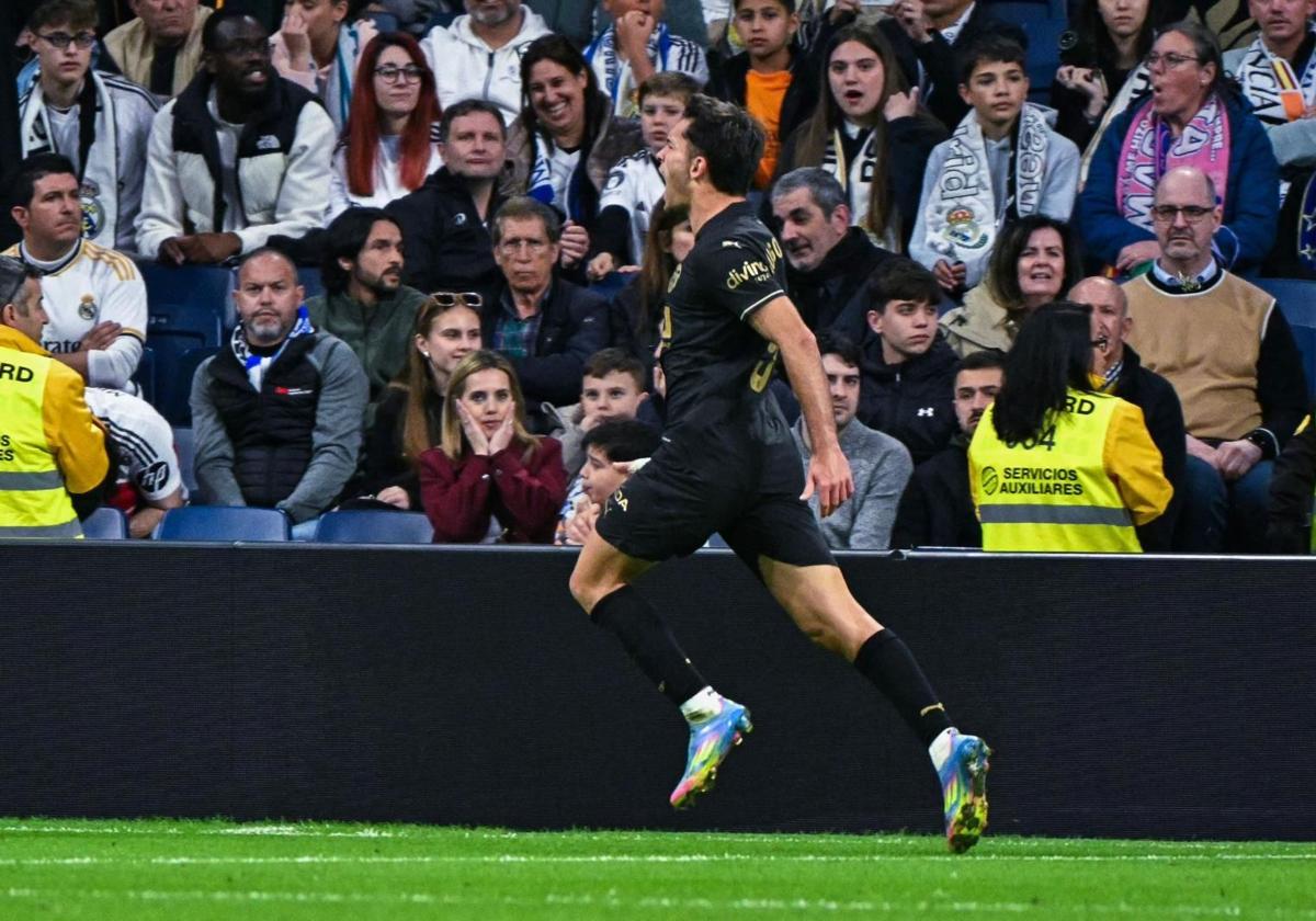 Hugo Duro celebra el gol de la victoria.