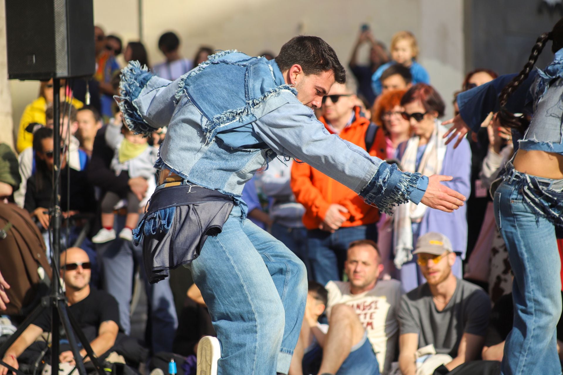 Inauguración de Dansa Valencia con el espectáculo &#039;Transeúnte&#039;, en la plaza del Mercado