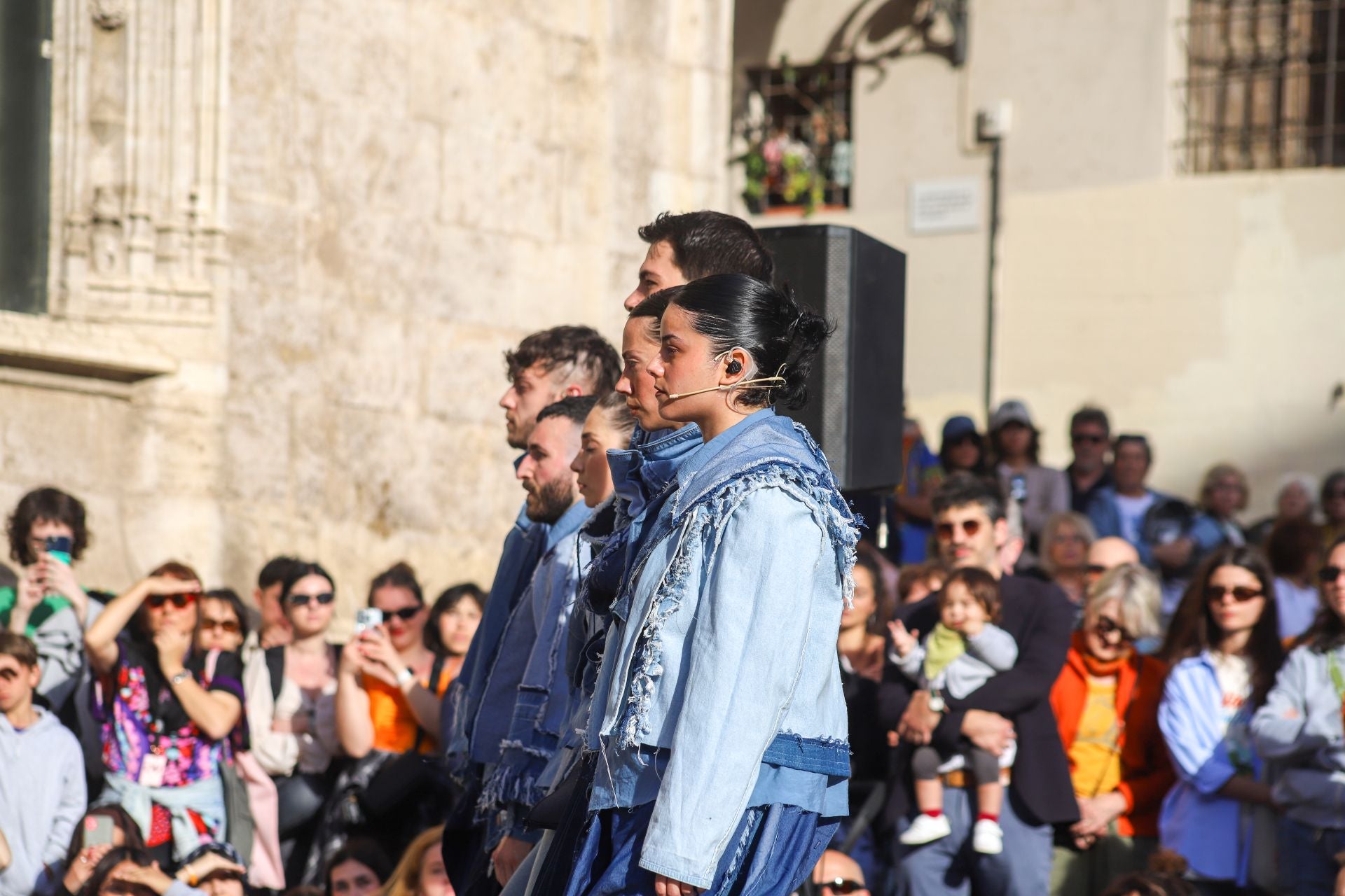 Inauguración de Dansa Valencia con el espectáculo &#039;Transeúnte&#039;, en la plaza del Mercado