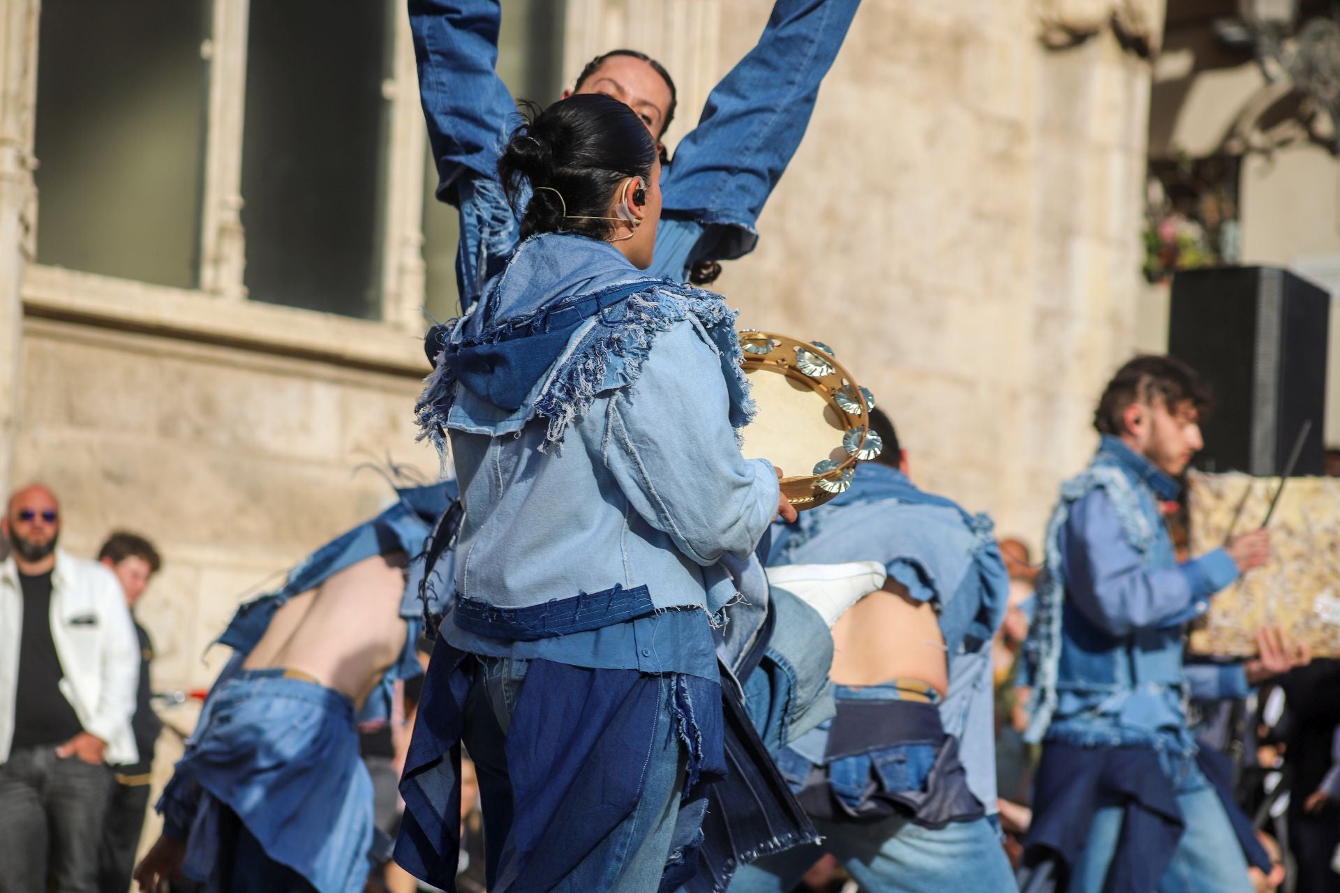 Inauguración de Dansa Valencia con el espectáculo &#039;Transeúnte&#039;, en la plaza del Mercado