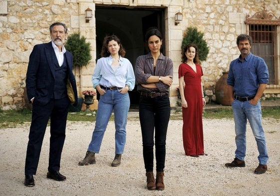 Los actores protagonistas de 'Entre Tierras'.