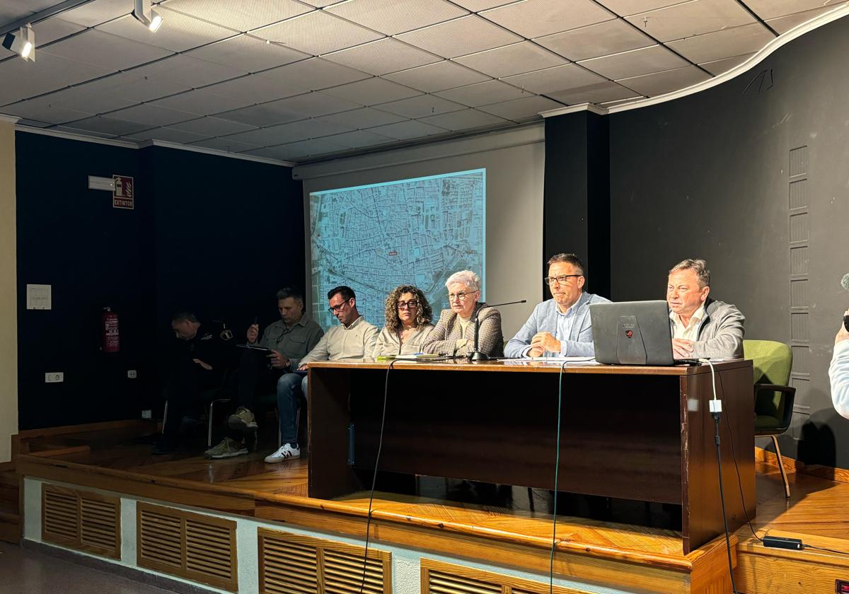Reunión informativa en Sueca.