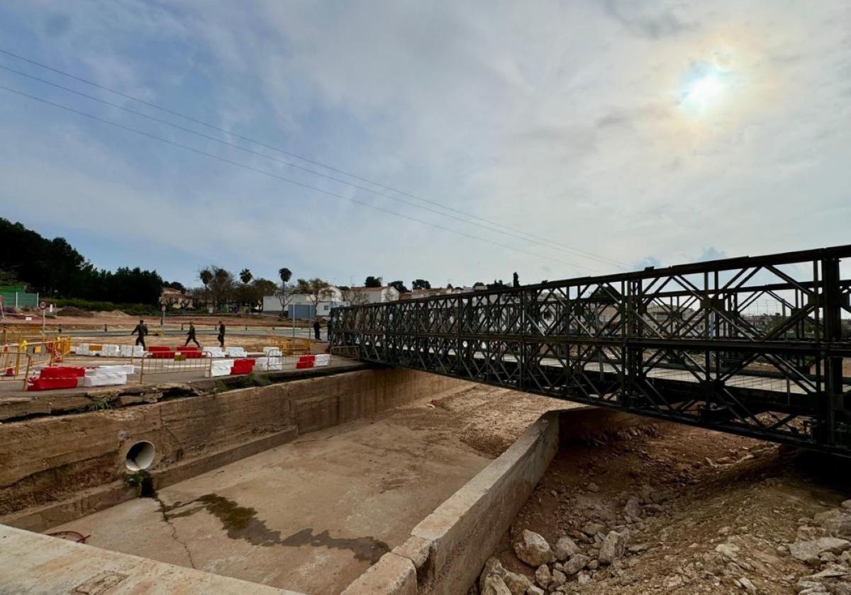 Estreno del puente militar sobre el Pozalet