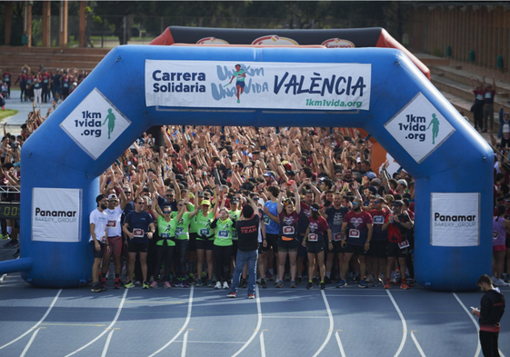 Los participantes de esta edición de la 1km1vida.