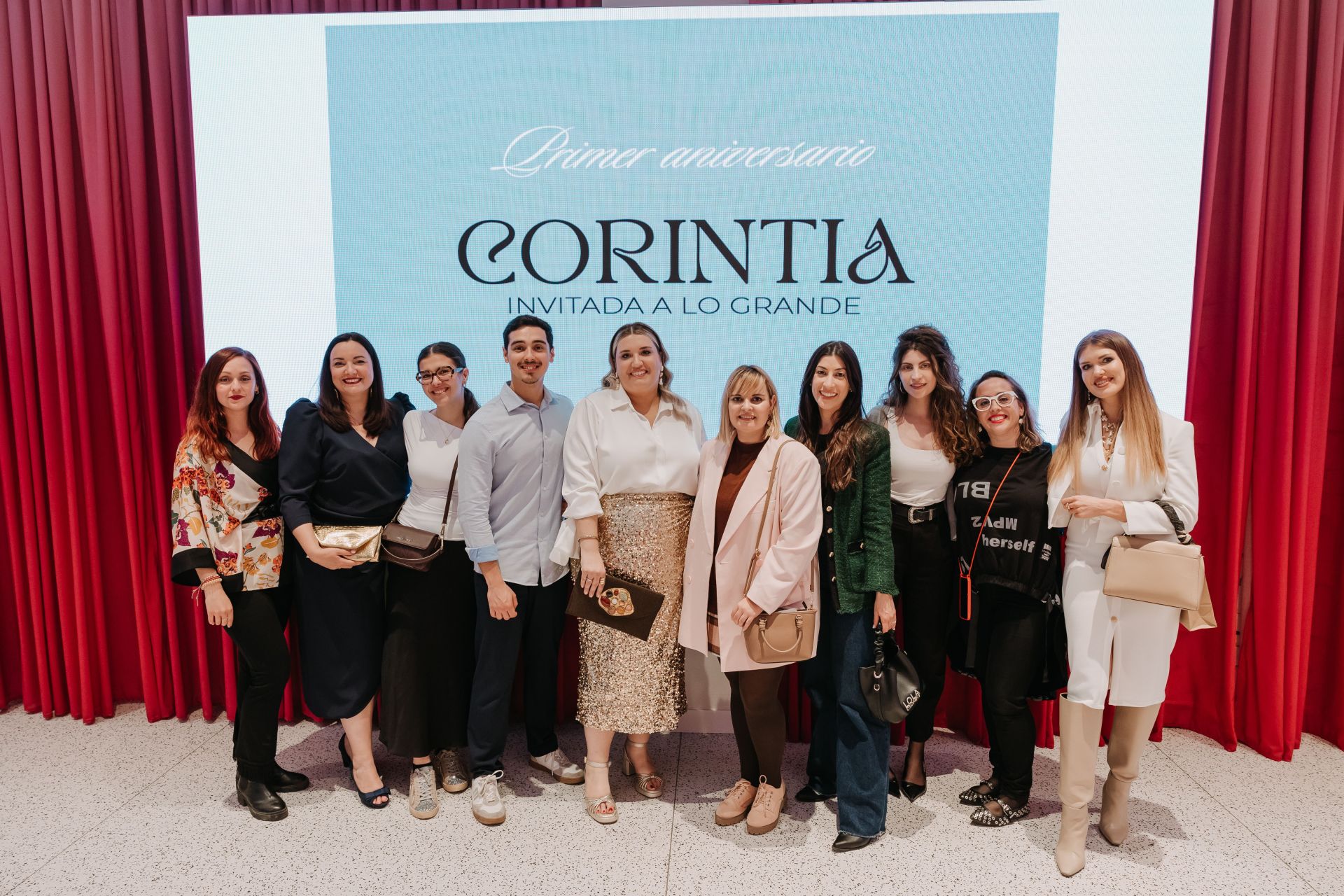 Aida Martín, Sara Lloret, Alberto Almonacid, Elia Canoves, Lara Gracia, Laura Jorge, Inma Garrido, Marina Silla y Iia Shalagai.
