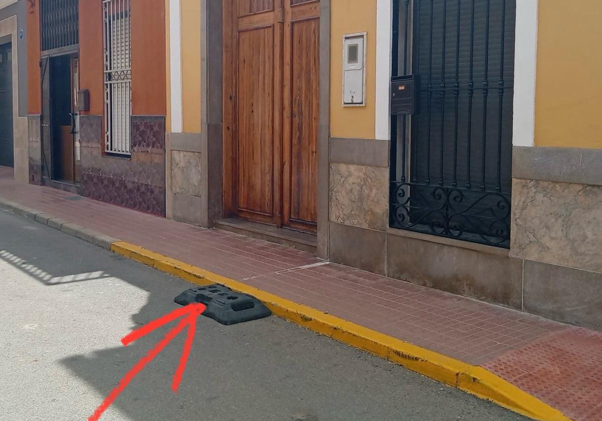 Robo de señales en Llaurí