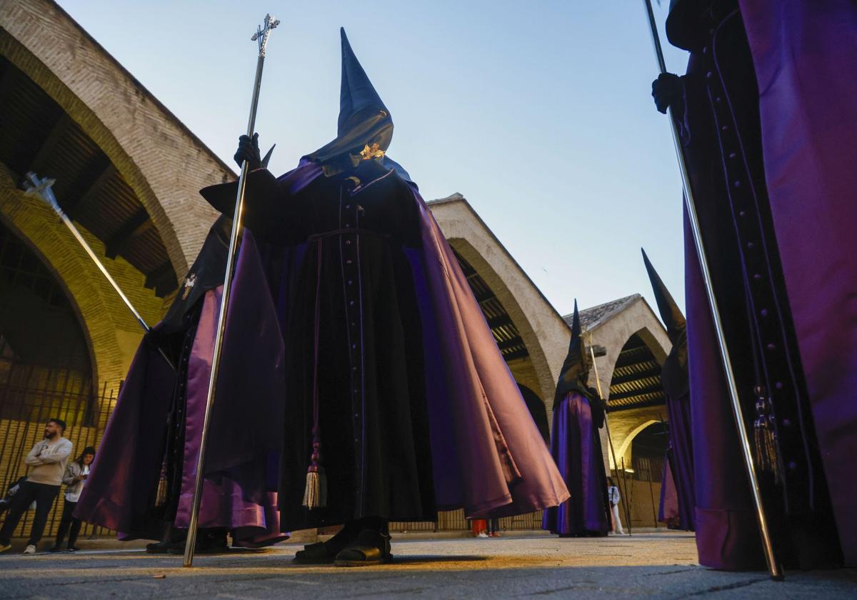 FOTOS | Procesiones del Jueves Santo en la Semana Santa Marinera de Valencia