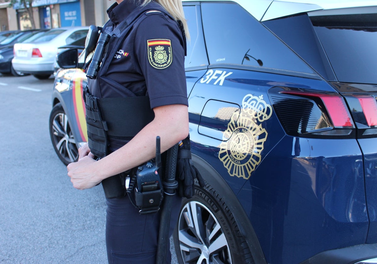 Agente de la Policía Nacional.