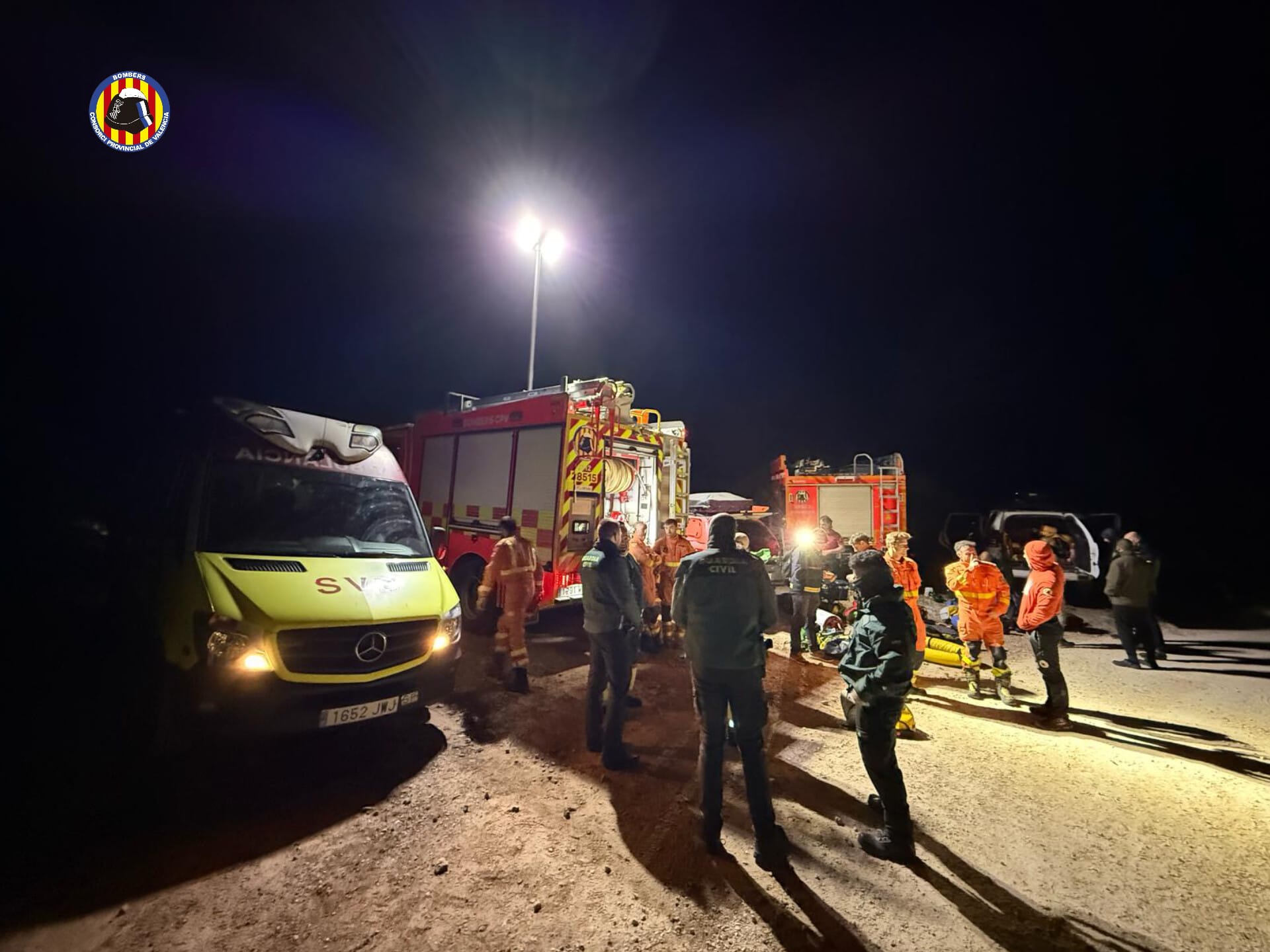 Fotos de la operación de rescate de cuatro espeleólogos en Vallada