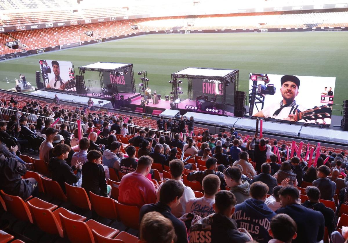 Mestalla vibra con los esports en las LALIGA FC Pro Finals