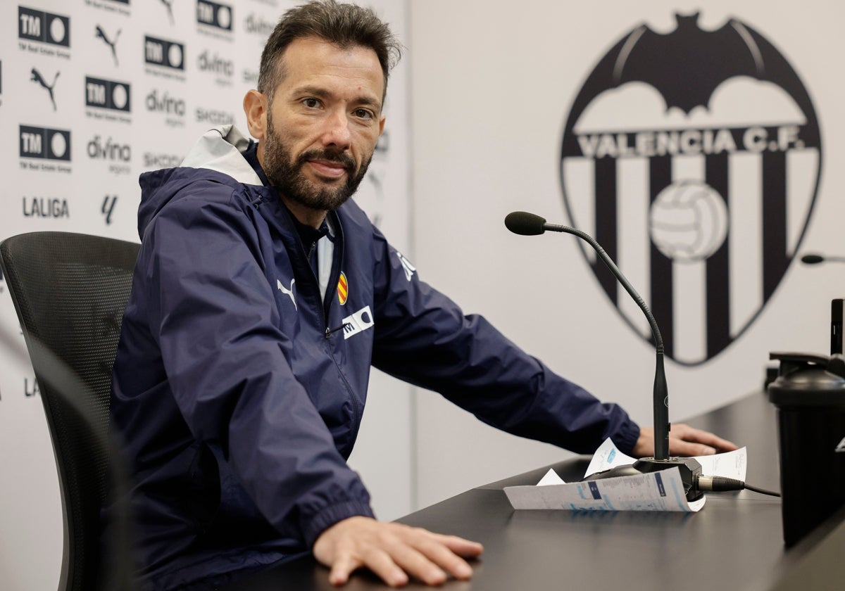 Corberán: «Si uno de los dos equipos ha merecido ganar hoy ha sido el Valencia»