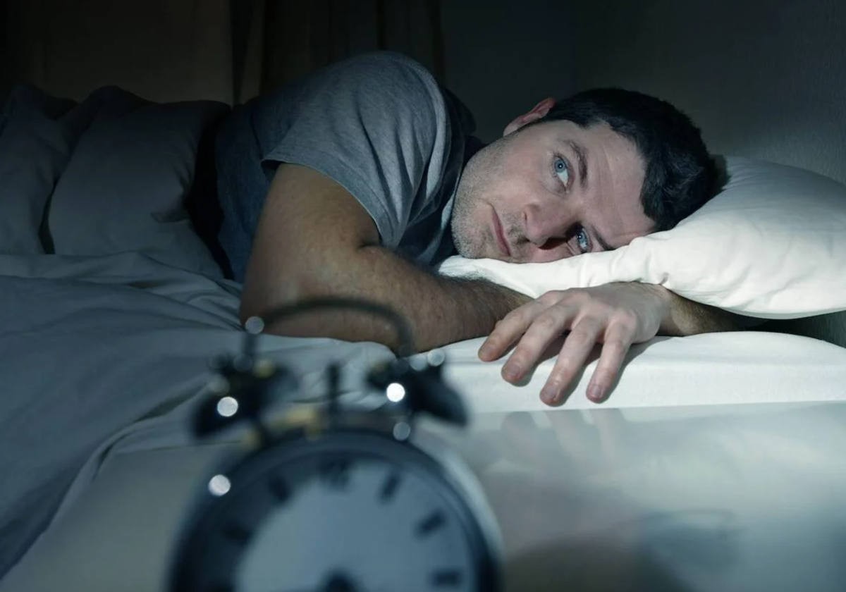 La causa número uno de los despertares en plena noche: «Si pasan más de 15 minutos hay que levantarse»