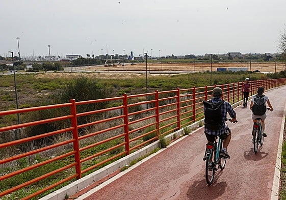 Terrenos de la Zona de Actividades Logísticas del puerto de Valencia.