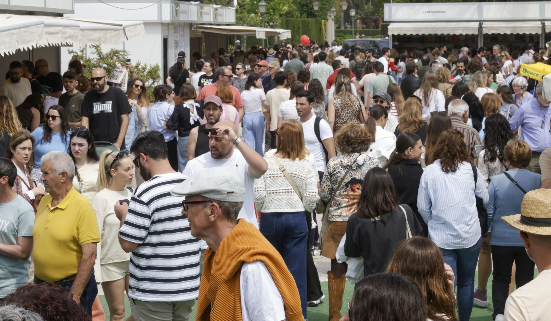 Éxito en la primera gran mañana de la Fira del Llibre