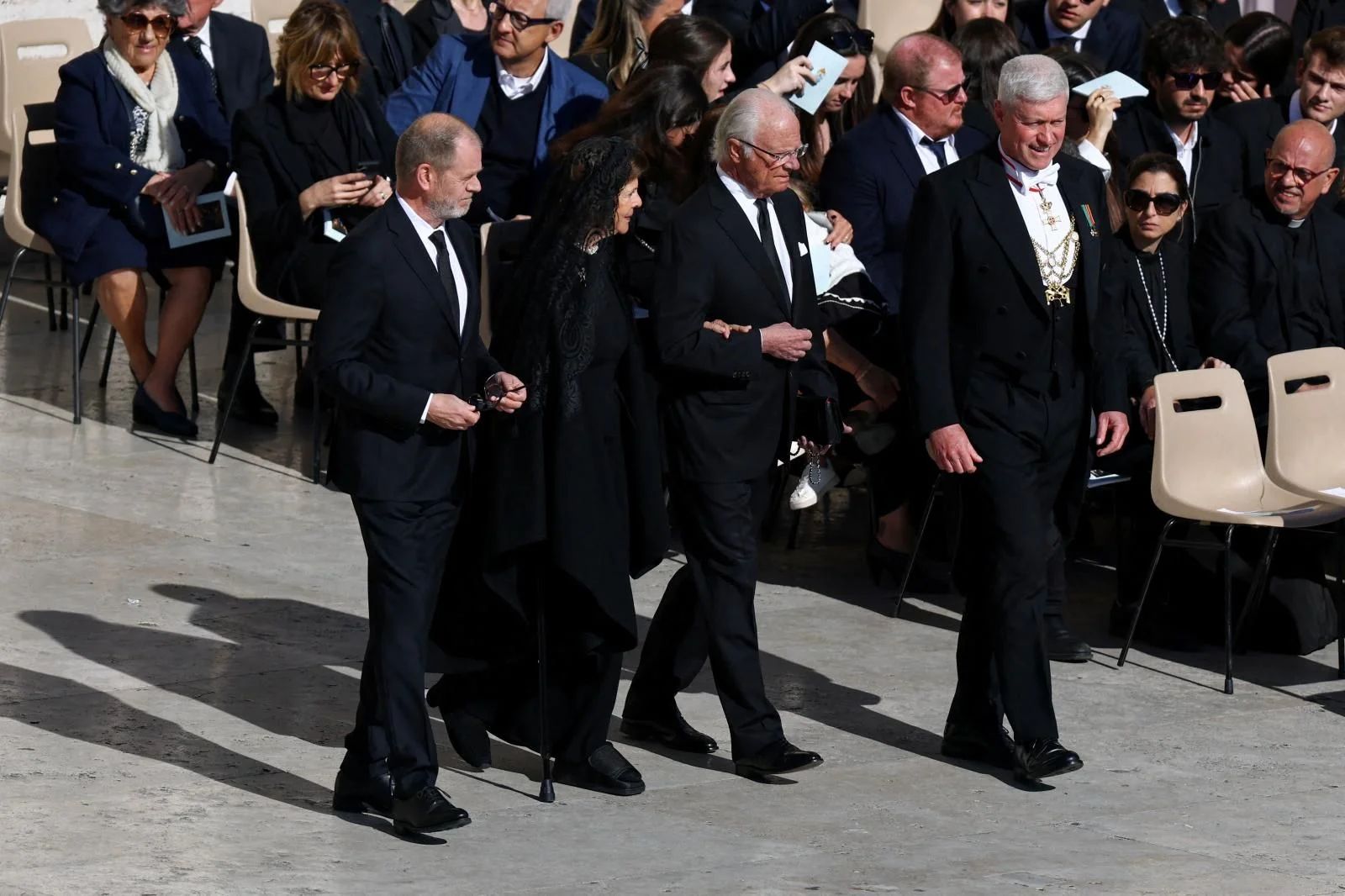 FOTOS | Guillermo de Gales, Alberto y Charlène de Mónaco... Los miembros de las casas reales en el funeral del papa Francisco