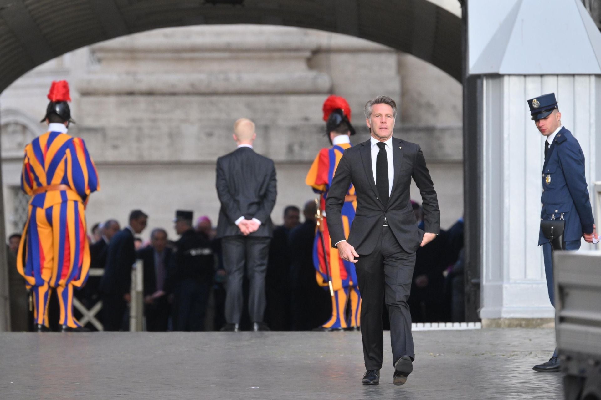 FOTOS | Guillermo de Gales, Alberto y Charlène de Mónaco... Los miembros de las casas reales en el funeral del papa Francisco