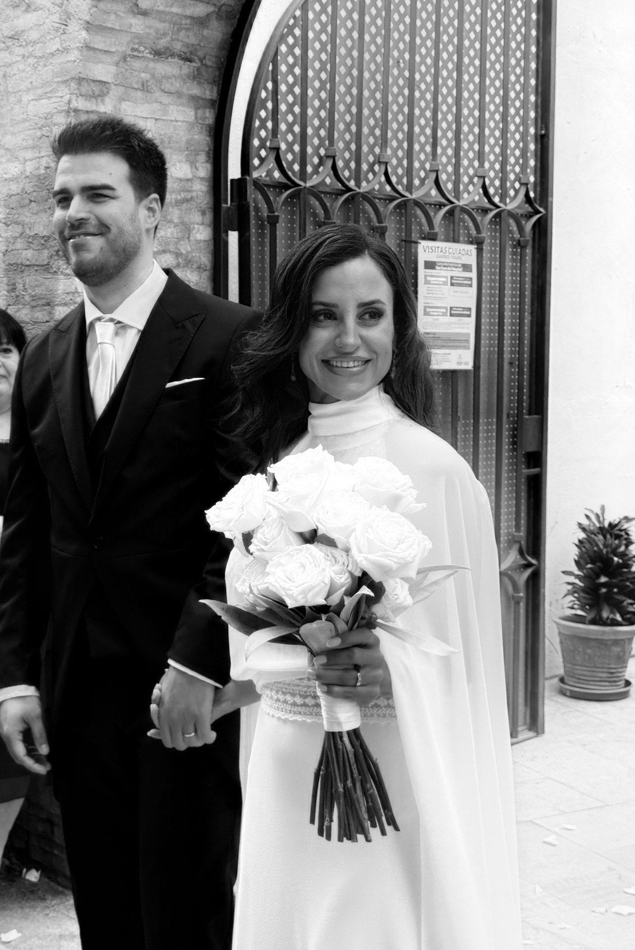 Raúl y Begoña tras la ceremonia. Posteriormente se trasladaron a celebrarlo a Mas de Alcedo.