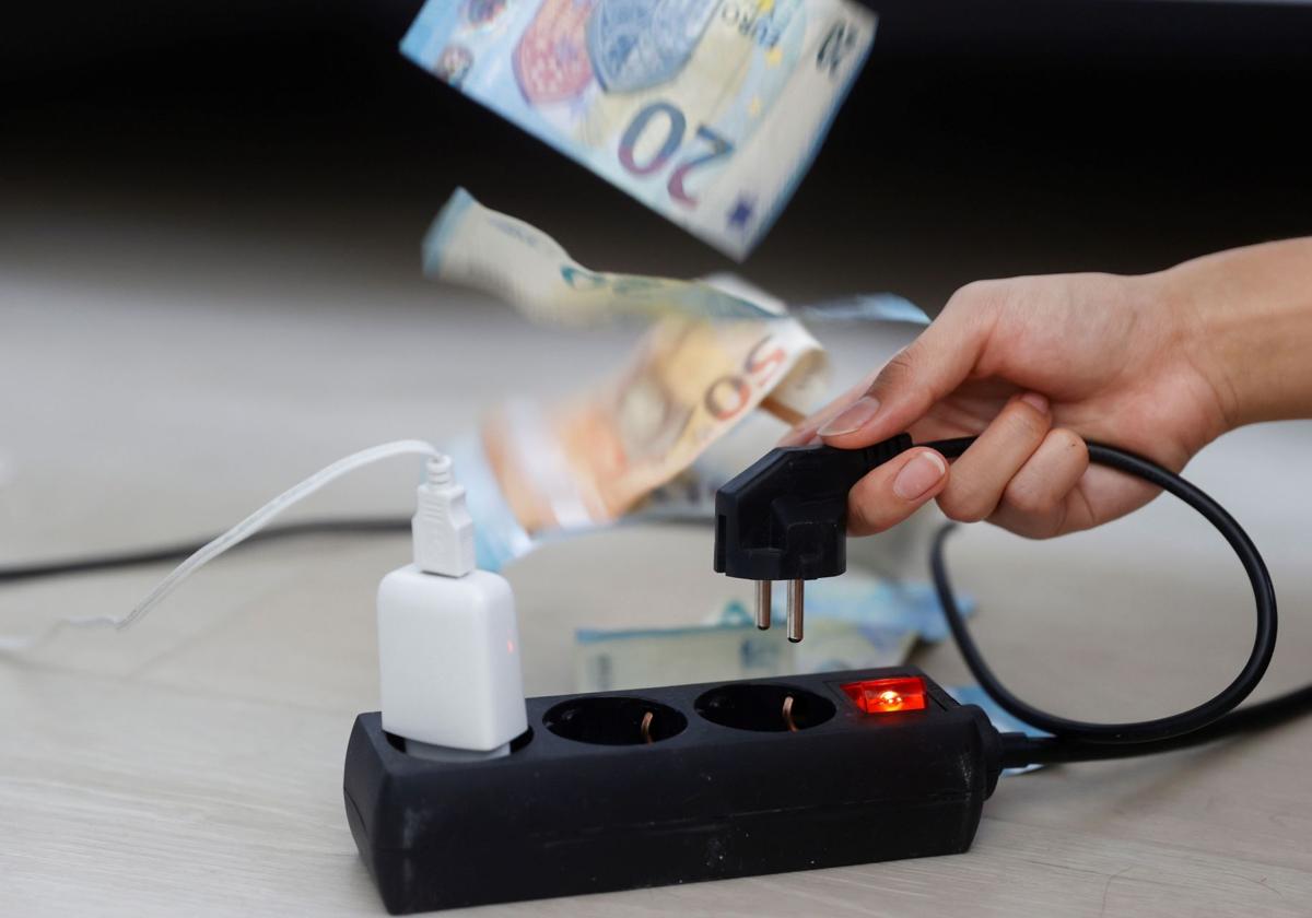 Subidón del precio de la luz este lunes, que dejará ocho horas por debajo de los cero euros