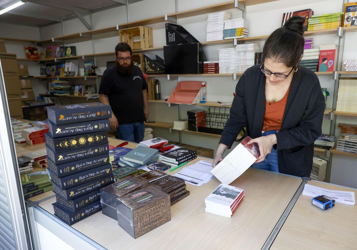 Quién firma este miércoles 30 de abril en la Feria del libro en Valencia: horarios, actos y escritores