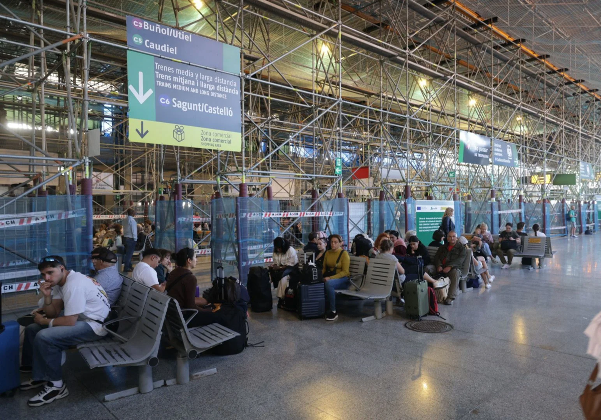 Los Cercanías tras el apagón: sin horario definido y avisos de salida a gritos