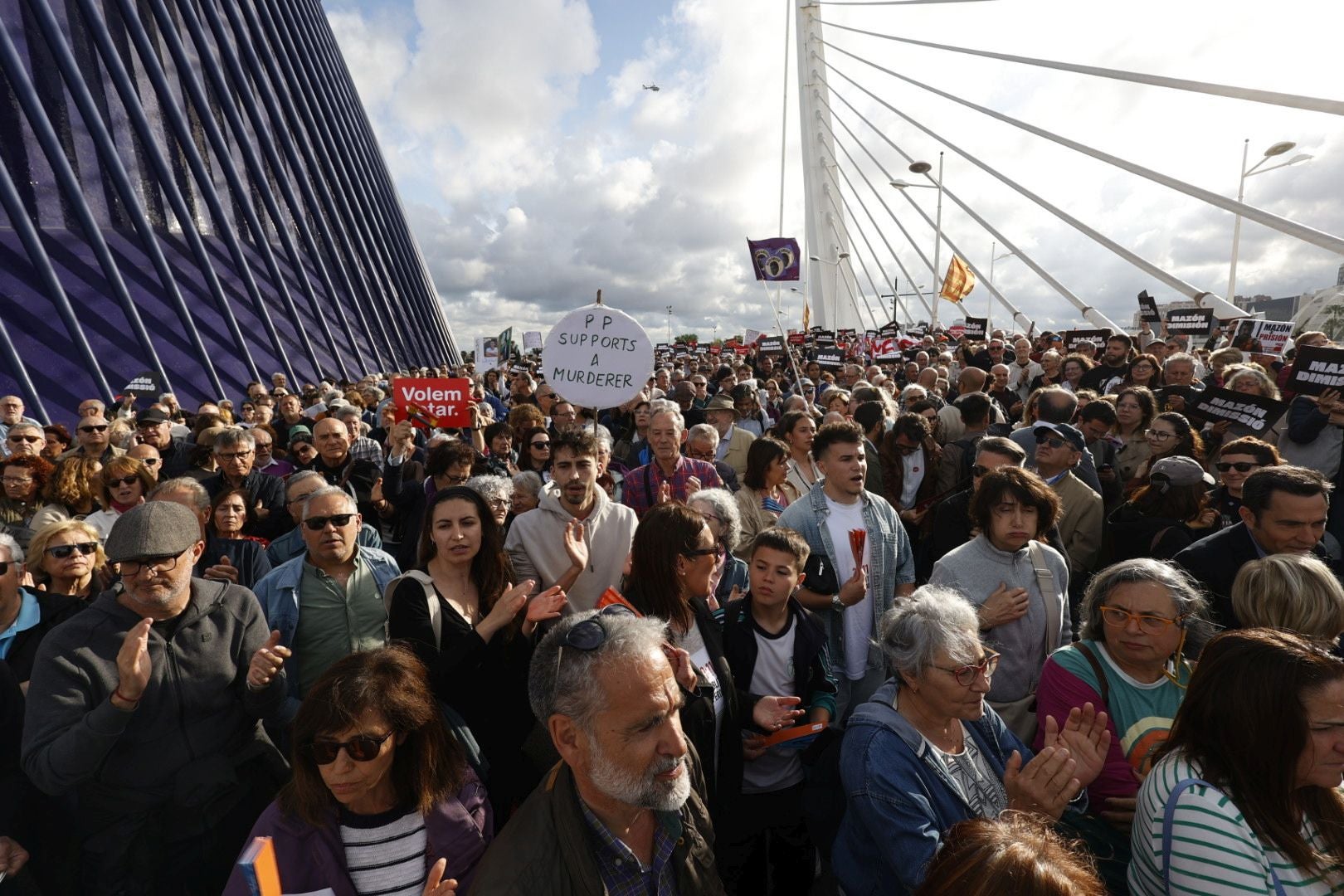 Protesta masiva contra Mazón y la gestión de la dana