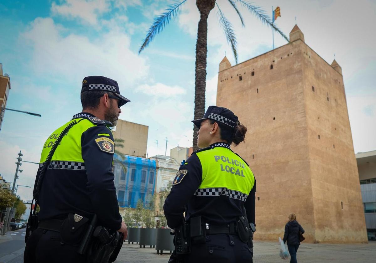 Policías locales en Torrent.