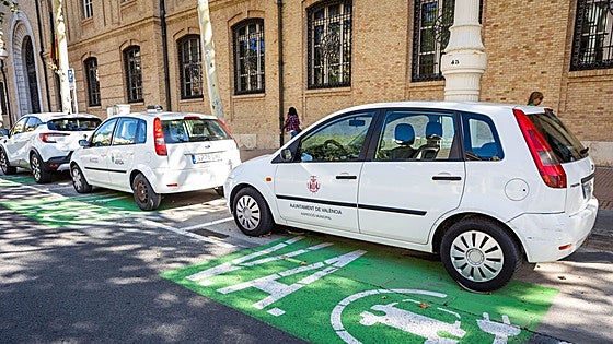 Ante un apagón, ¿coche eléctrico o de combustión?