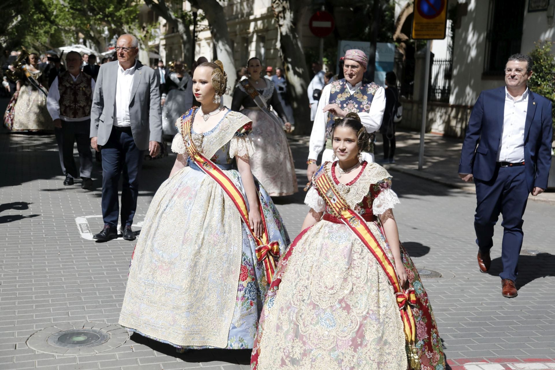 Imagen secundaria 1 - Bienvenidas y despedidas en las Fallas de Dénia