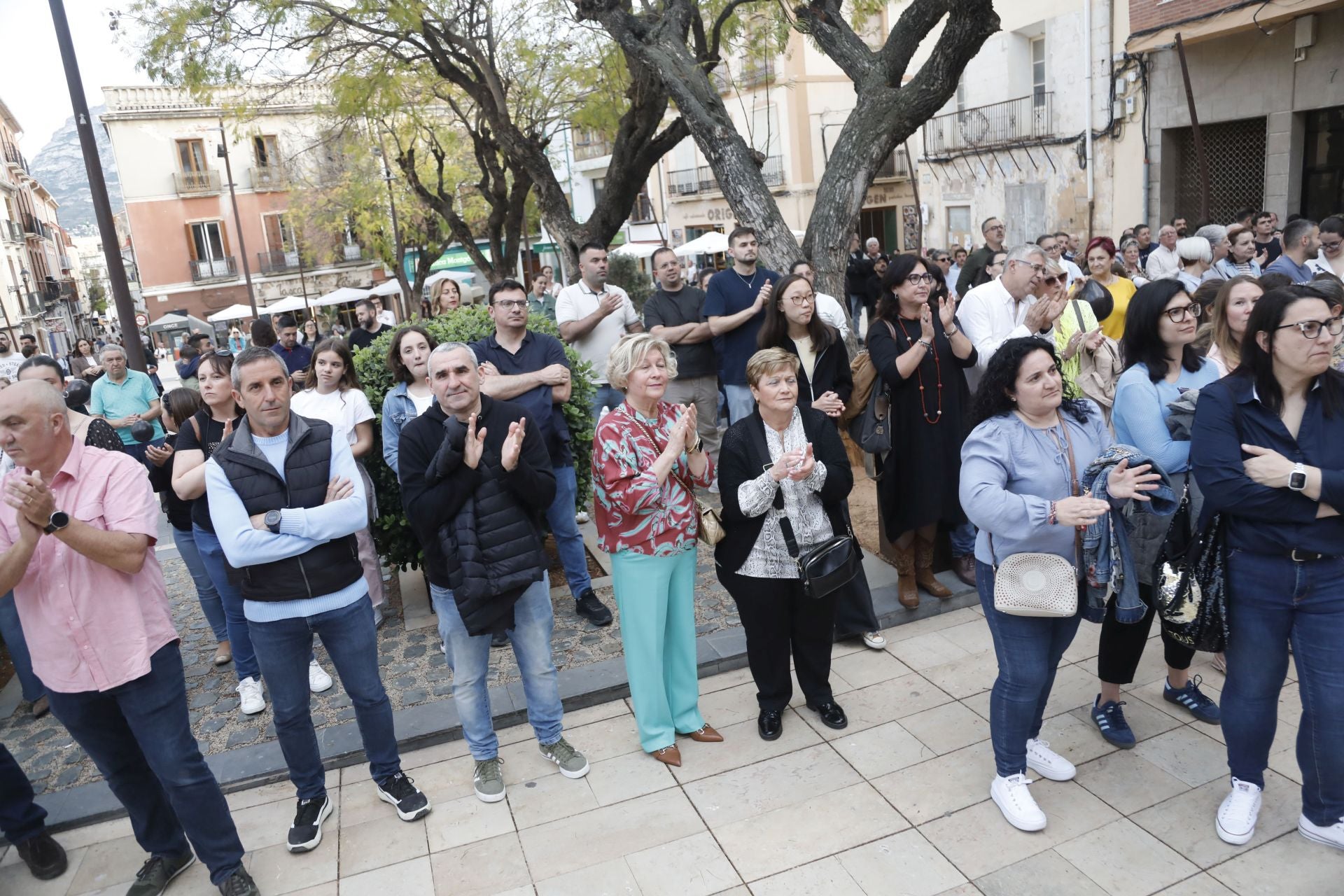 Imagen secundaria 2 - Bienvenidas y despedidas en las Fallas de Dénia