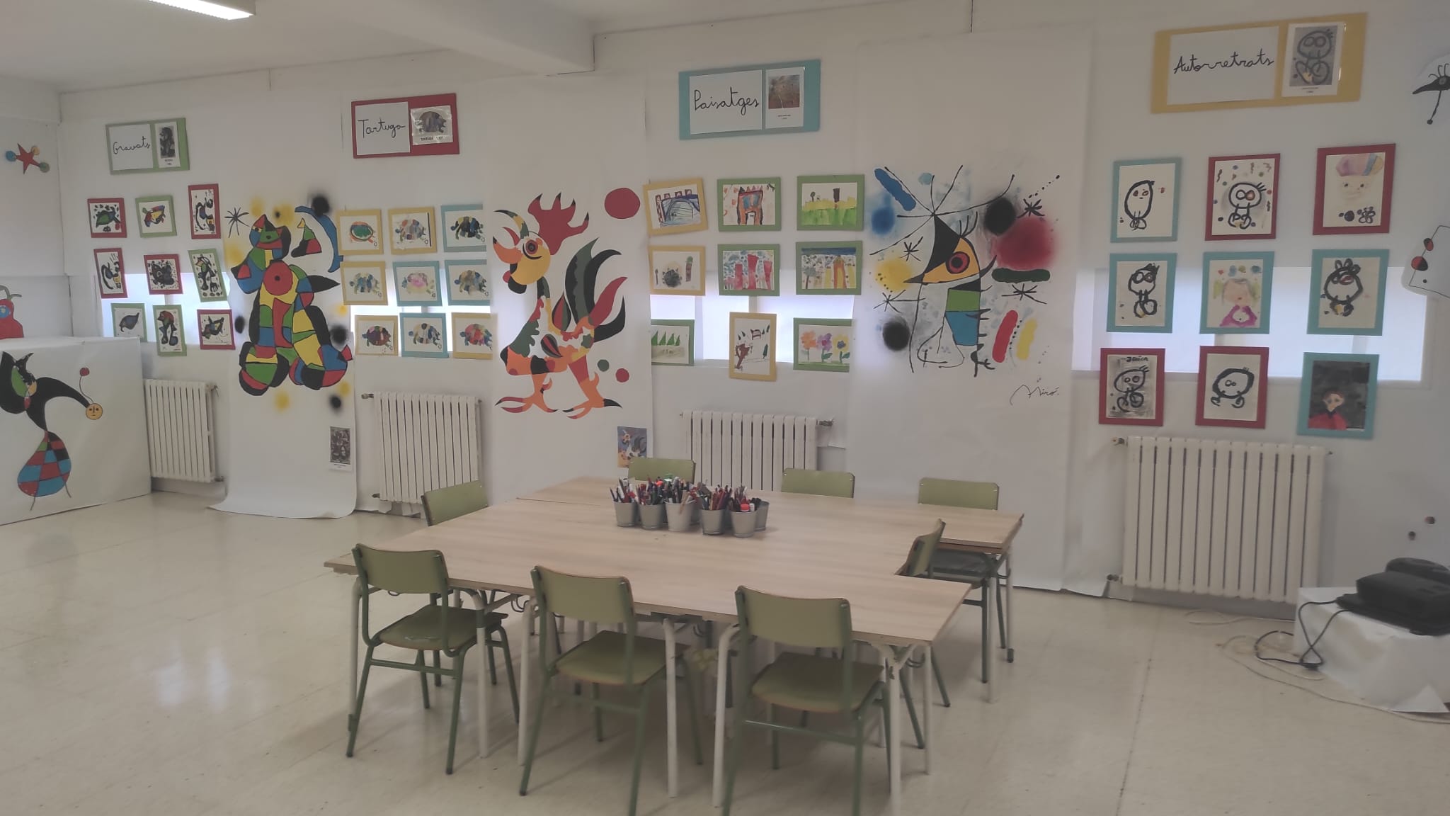 Imagen secundaria 1 - Los distintos trabajos artísticos realizados por el almunado de segundo curso de Primaria.