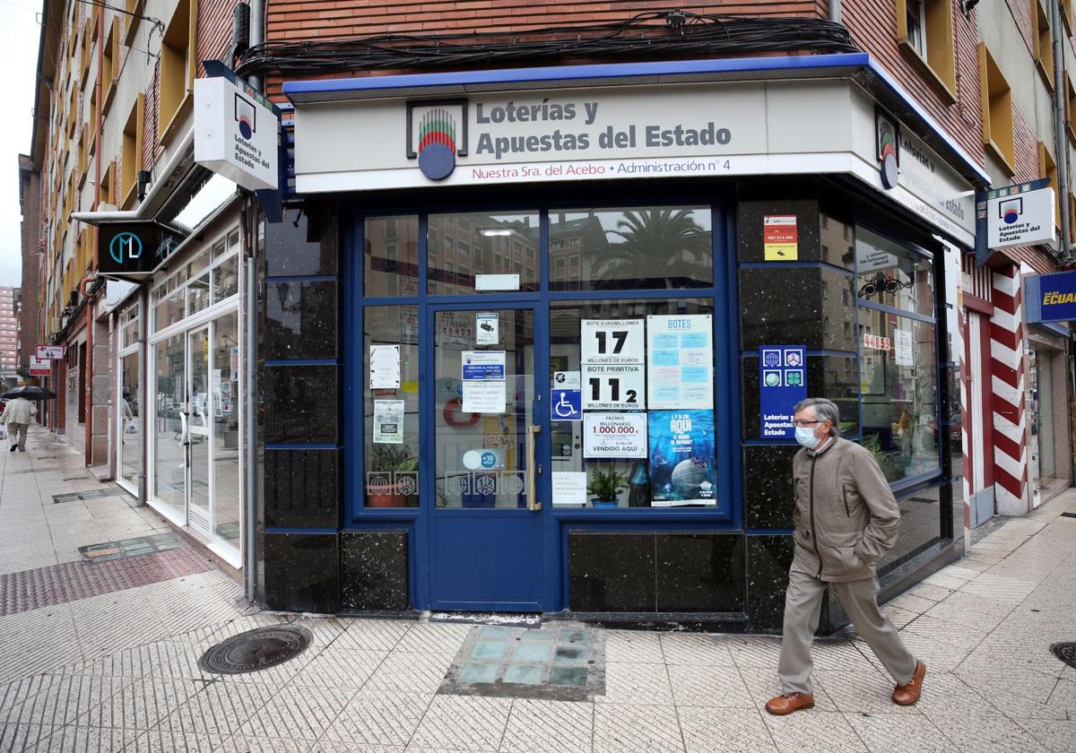 Un jugador de Euromillones, imagen de archivo.