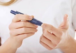 Las personas diabéticas deben tomar más prevenciones para evitar complicaciones en su salud.