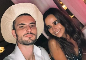 El novio de Carmen Alcayde se hace pasar por la pareja de Laura Cuevas a su llegada a un hotel