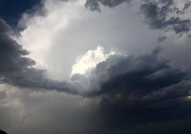 Aemet desactiva los avisos por lluvias del viernes en Valencia