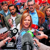 Bernabé prepara el bisturí