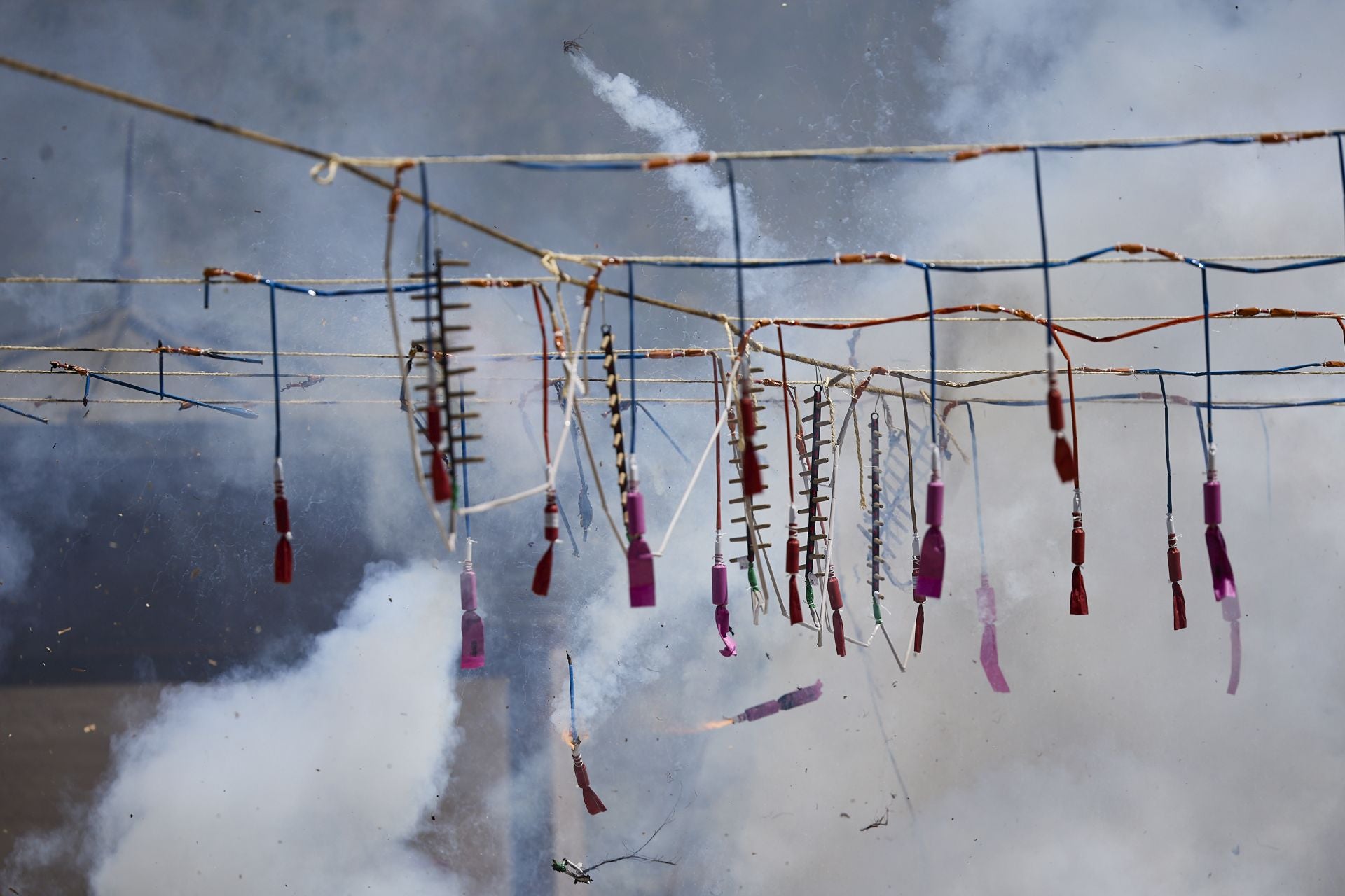 FOTOS | Así ha sido la mascletà del domingo 4 de mayo por el Día de la Madre