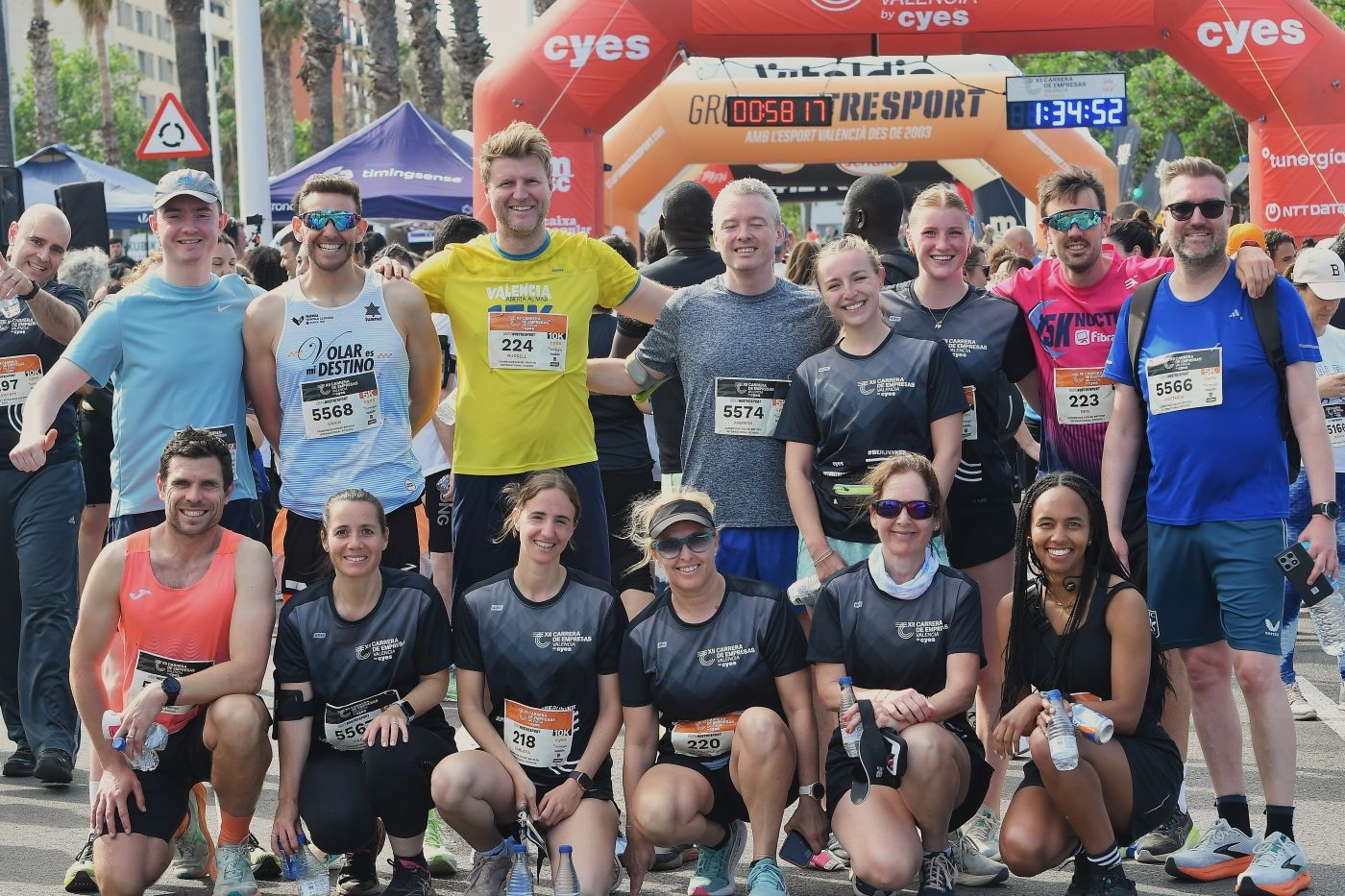 FOTOS | Búscate en la XII Carrera de Empresas de Valencia