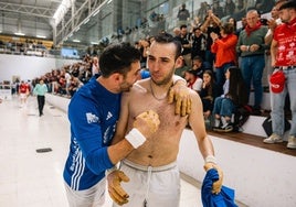 Lorja, sin camiseta y emocionado tras proclamarse por primera vez campeón de Lliga.