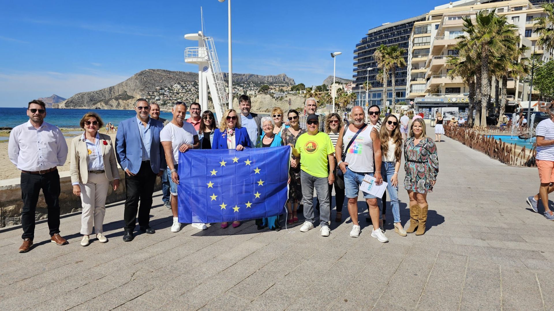 Paella gigante en Calp para celebrar el Día de Europa
