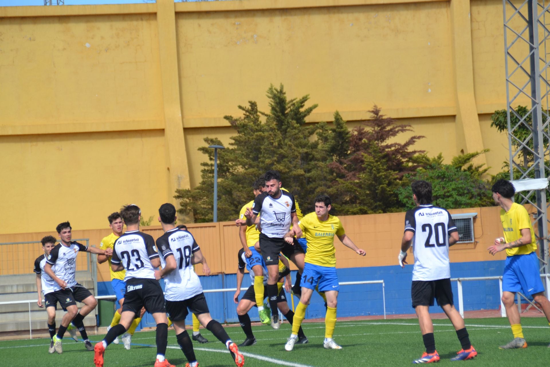 La UD Calpe se salva y el Dénia desciende