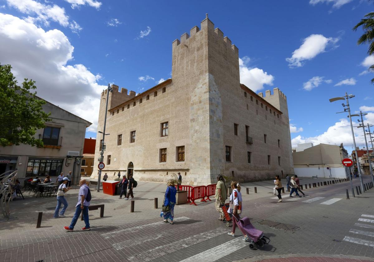 Alaquàs proyecta trasladar fondos del castillo a un nuevo edificio por las inundaciones