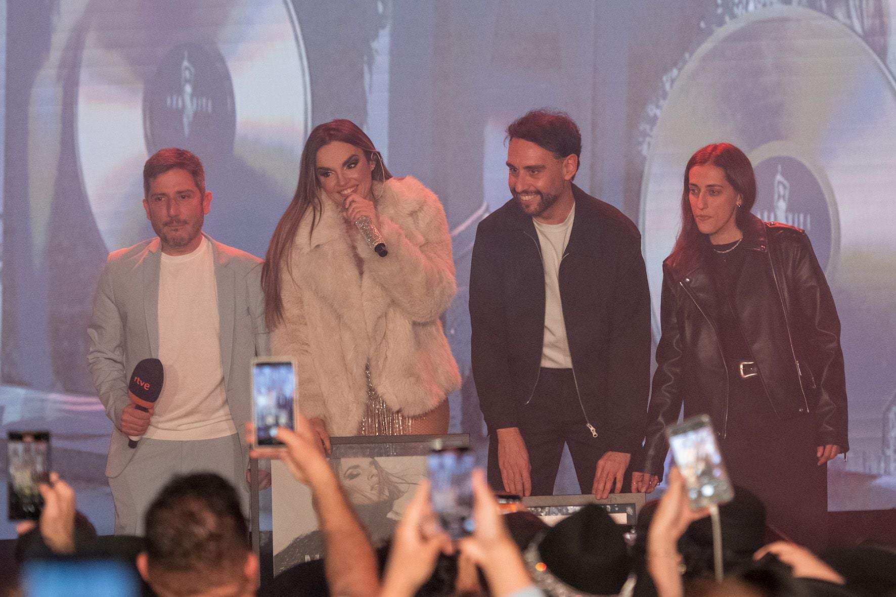 FOTOS | Así ha sido la despedida de Melody para ir a Eurovisión