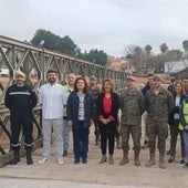 Inauguración del puente provisional construido por el Ejército.