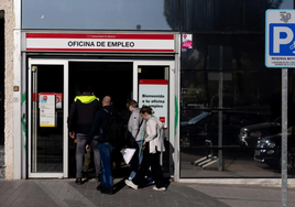 El SEPE descontará del paro el tiempo que se haya estado de baja médica tras ser despedido