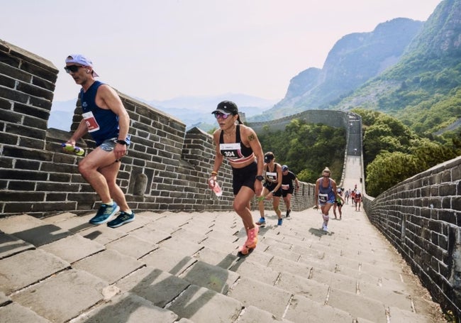 Participantes del Maratón de la Gran Muralla, en 2024.