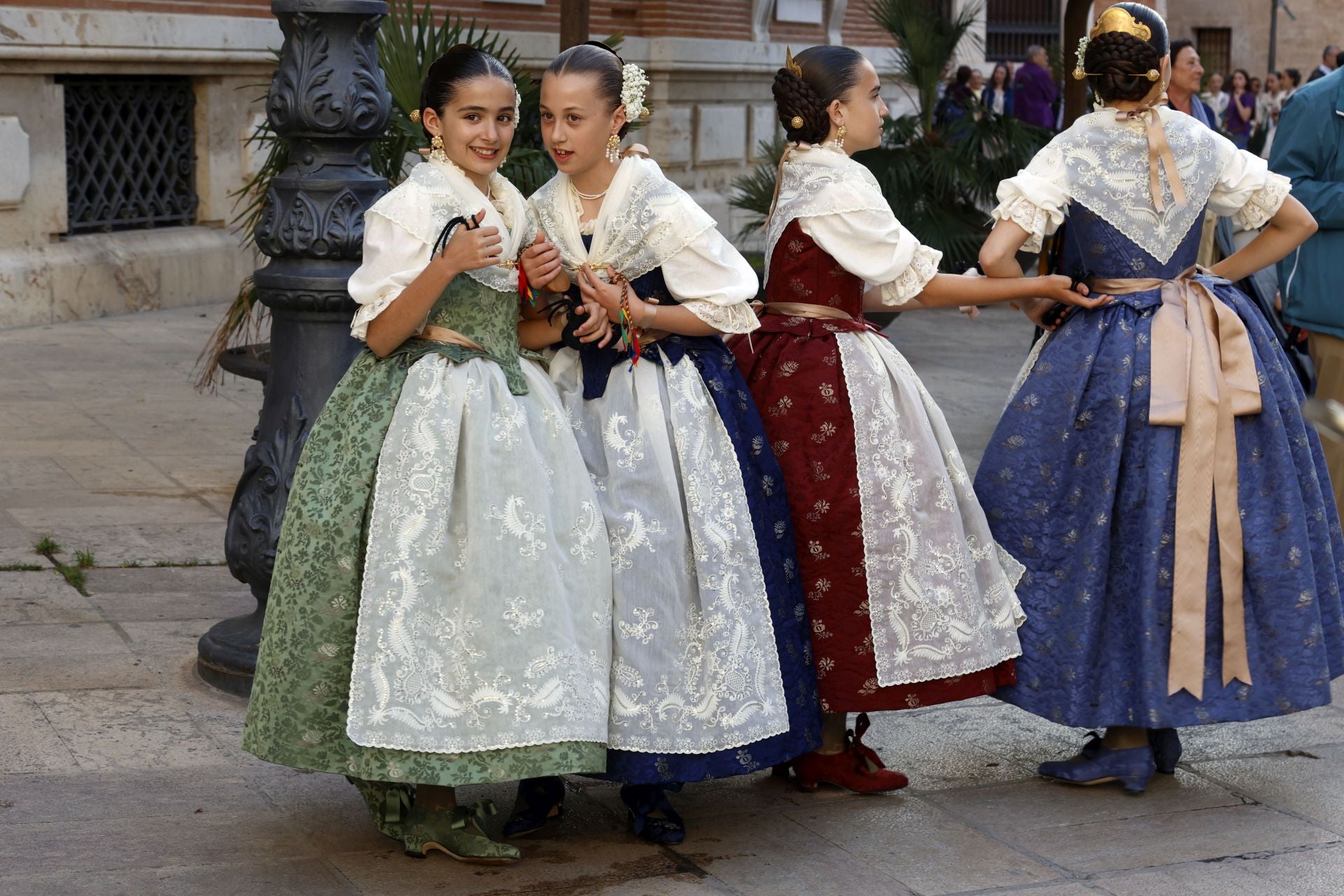 Dansà y pasarela de moda fallera