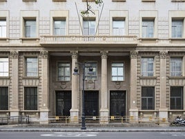 Edificio que fue sede de Hacienda en Guillem de Castro.