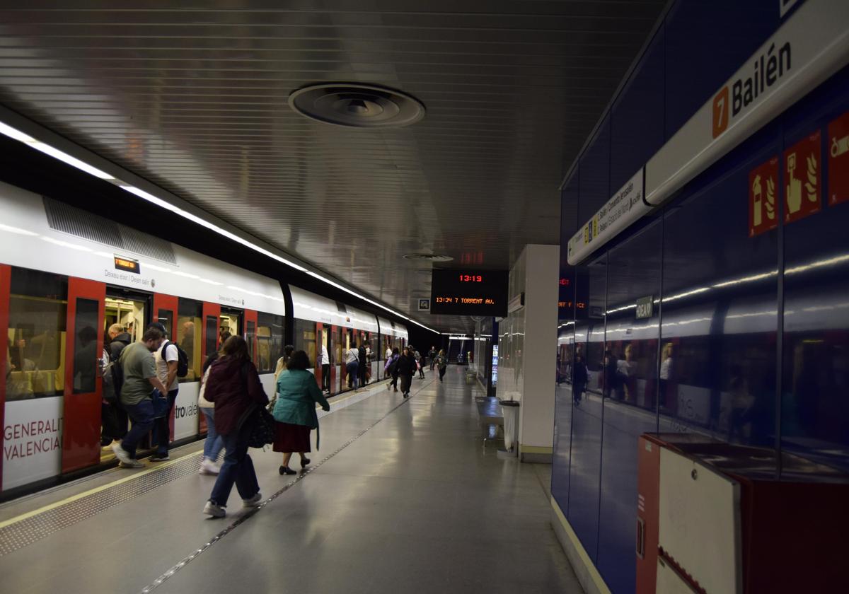 Cambios en Metrovalencia para este domingo por la fiesta de la Virgen de los Desamparados